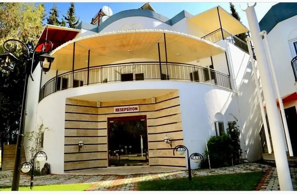 Park Limros Hotel — фото 1