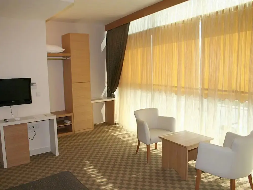 Дюздже: Pak Hotel