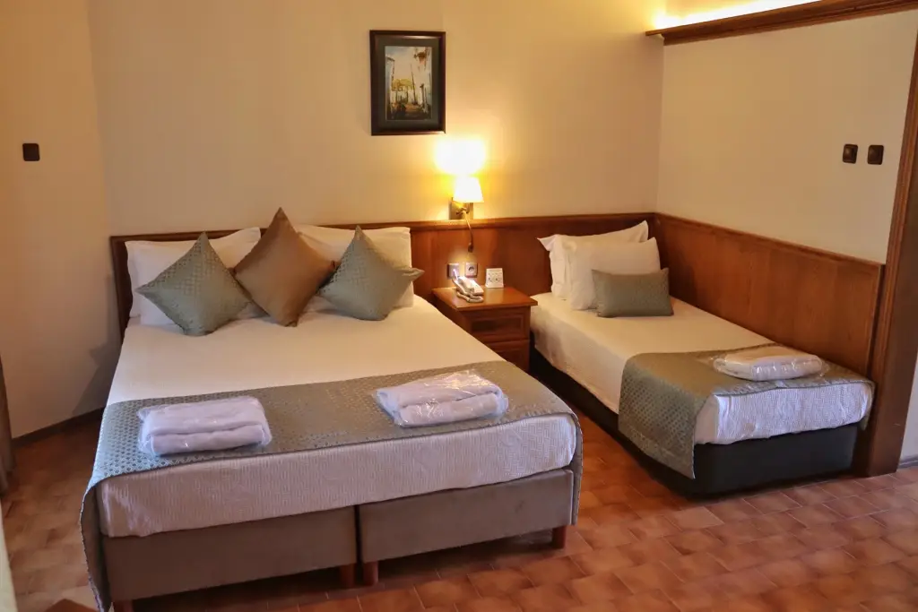 Акьяка: Yucelen Otel