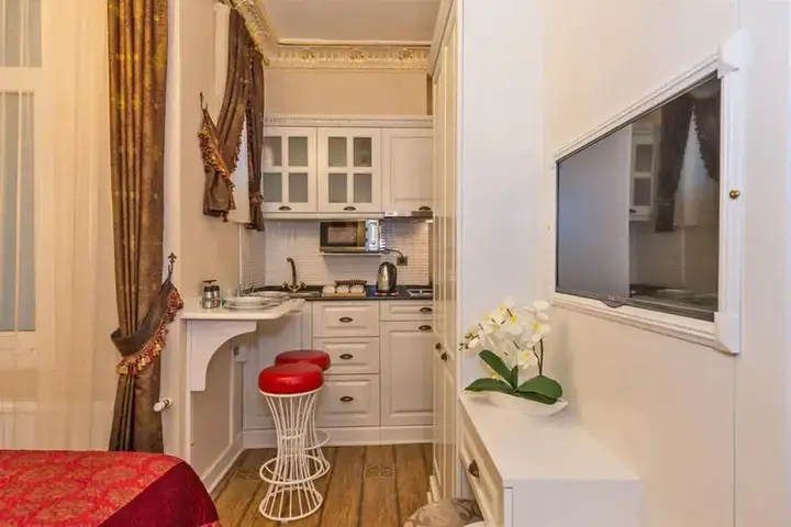 Стамбул: IQ Houses Mis