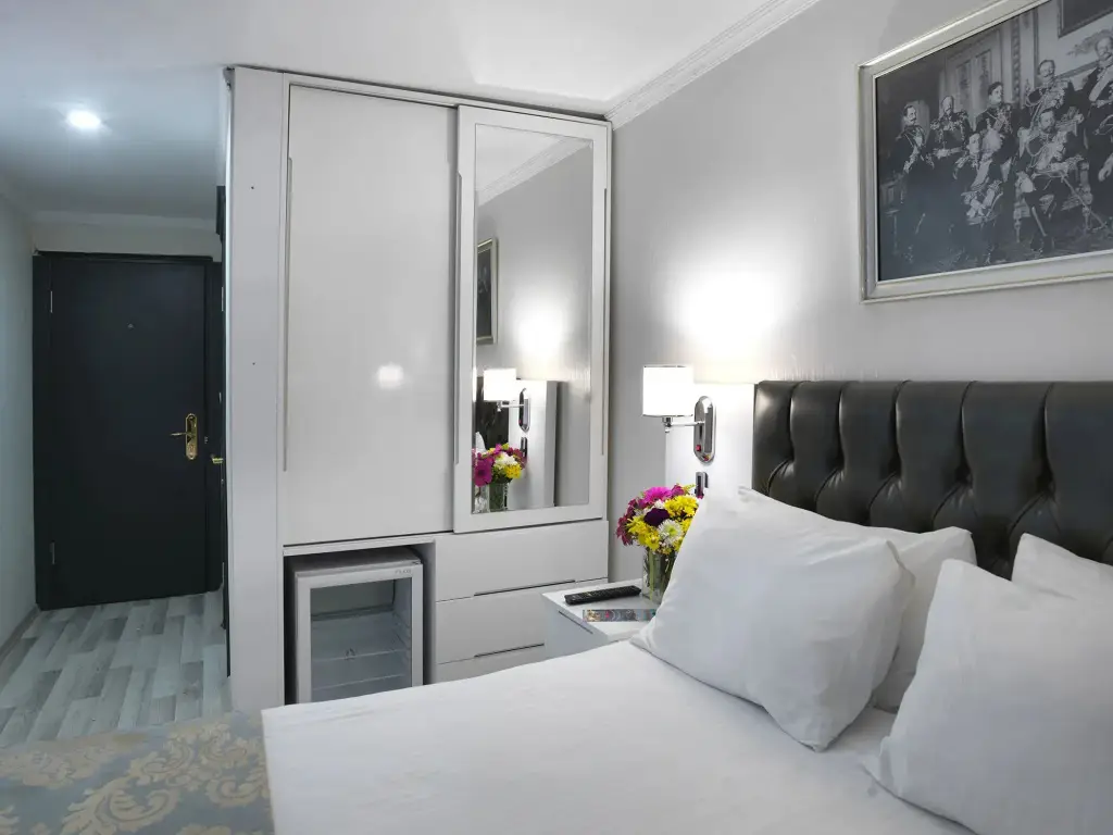 Стамбул: Monarch Hotel