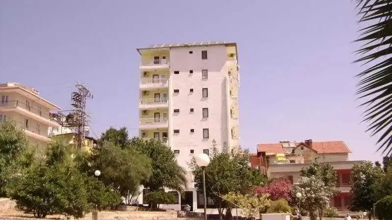 Кушадасы: Talat