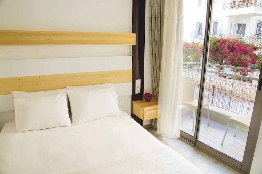 Каш: Defne Hotel