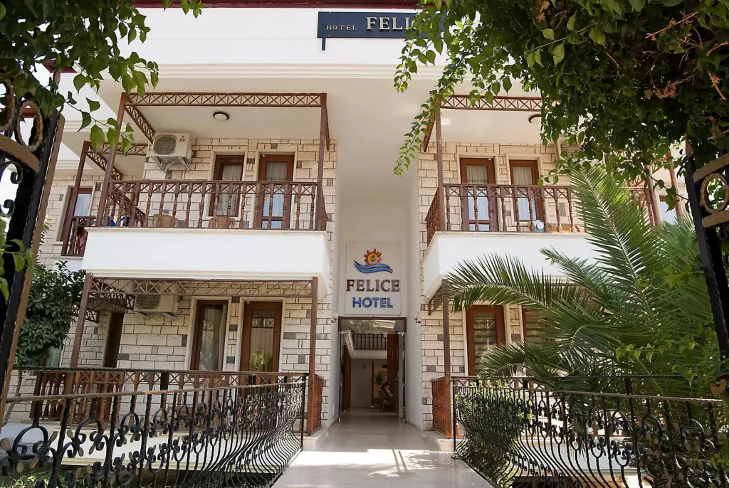 Felice Hotel — фото 1