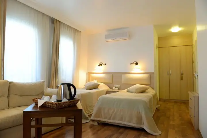 Айвалык: Bay Nihat Lale Otel