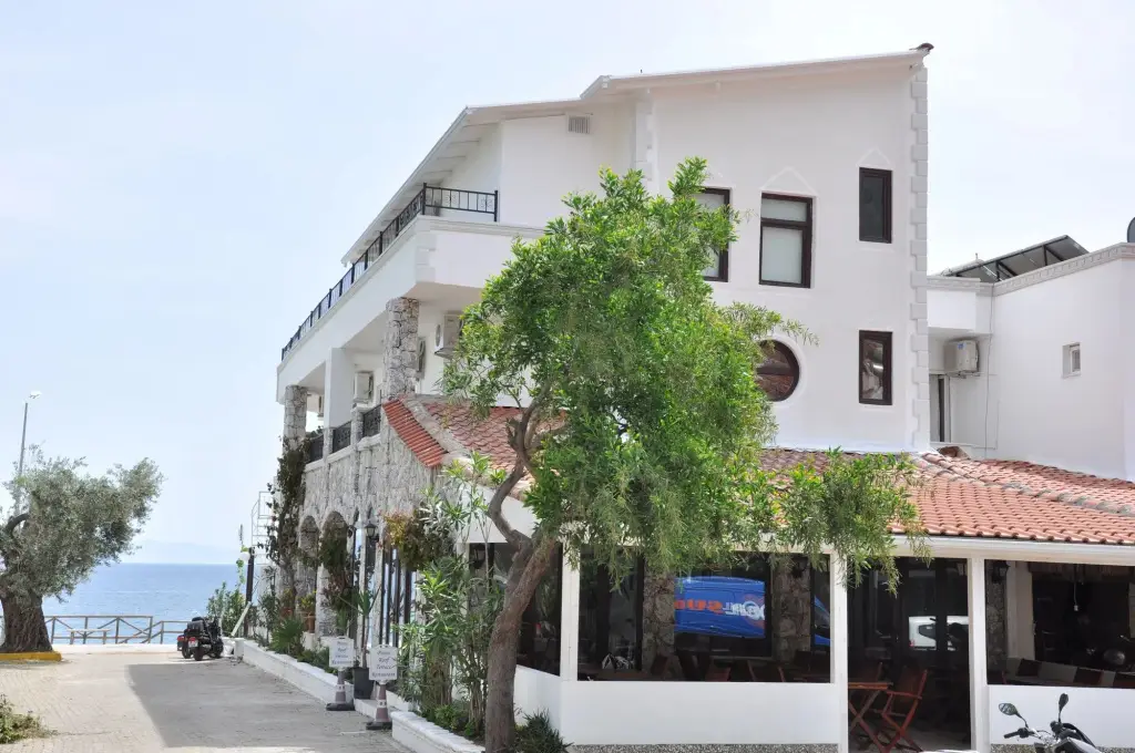 Pisces Hotel — фото 1