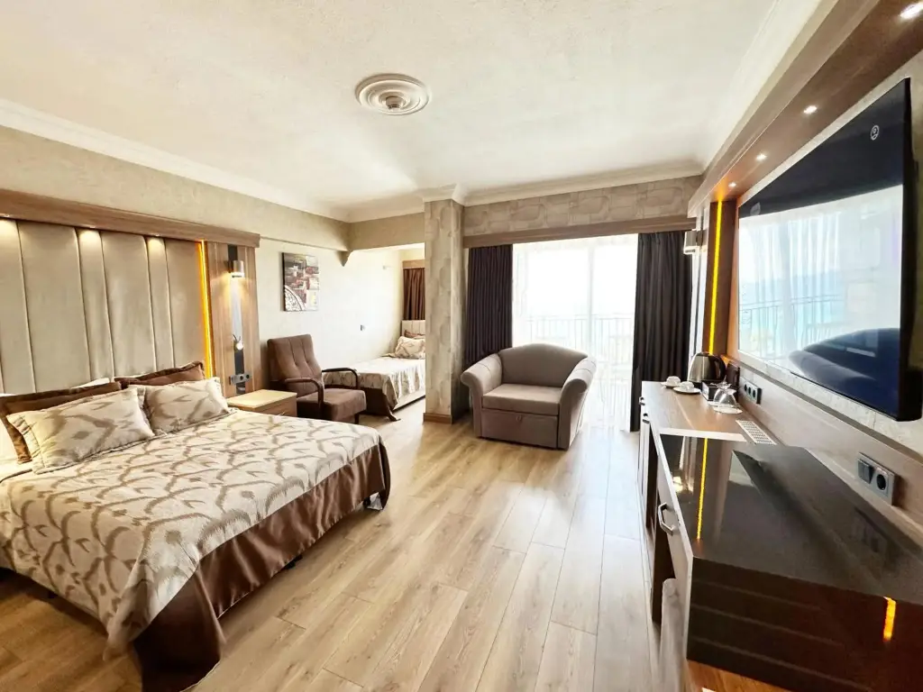 Капикири: Laur Hotels