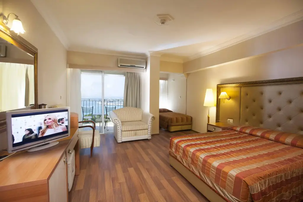 Капикири: Laur Hotels