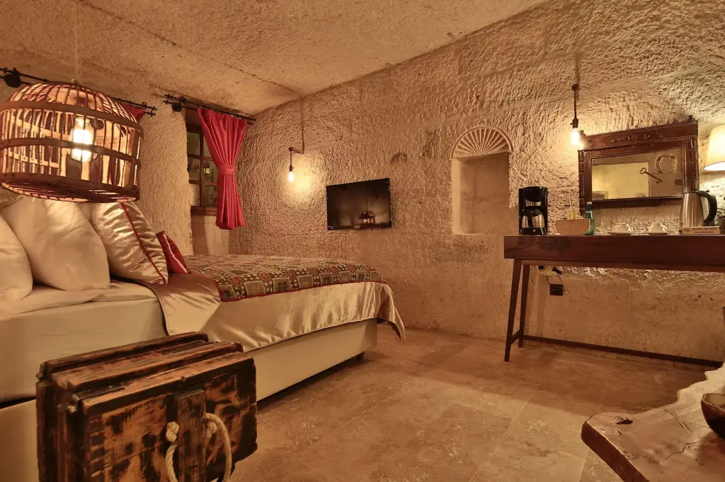 Гёреме: The Owl Cave Hotel
