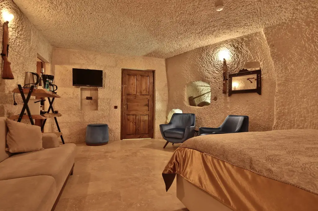 Гёреме: The Owl Cave Hotel