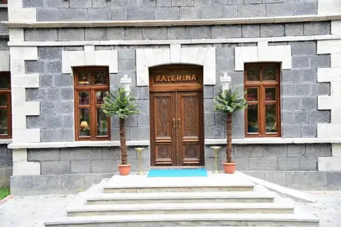 Hotel Katerina Sarayi — фото 1