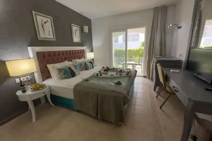 Тургутрейс: Tiana Beach Resort - All Inclusive