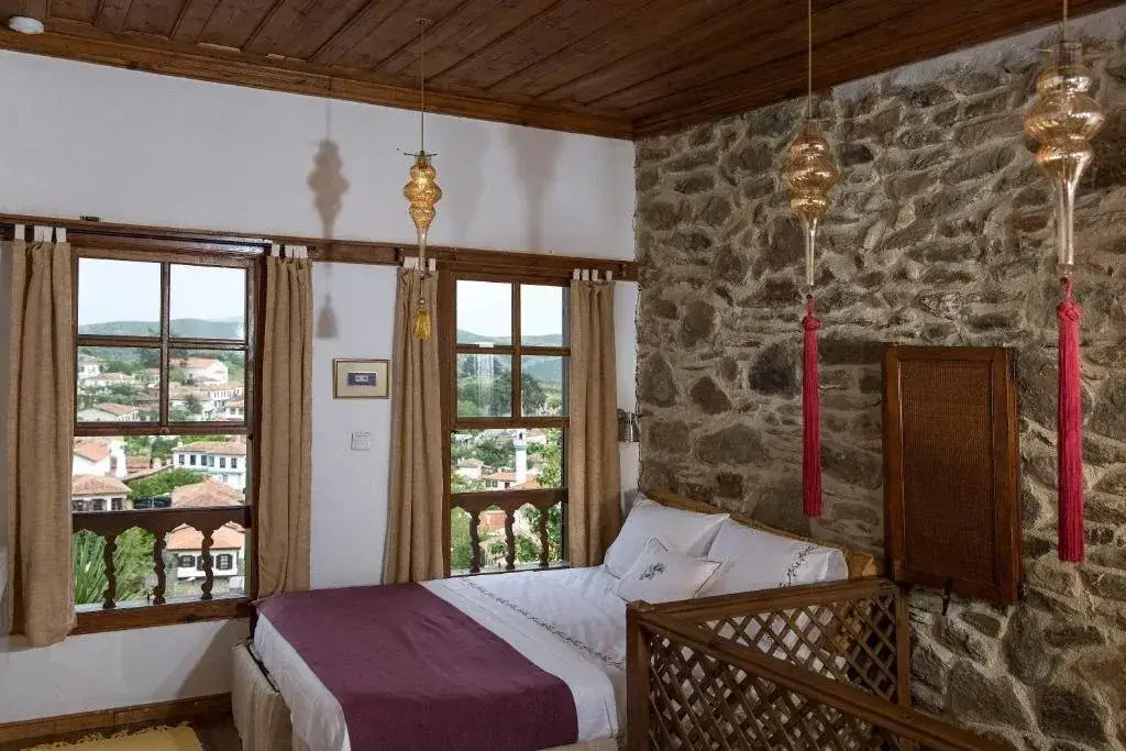 Шириндже: Terrace Houses Sirince