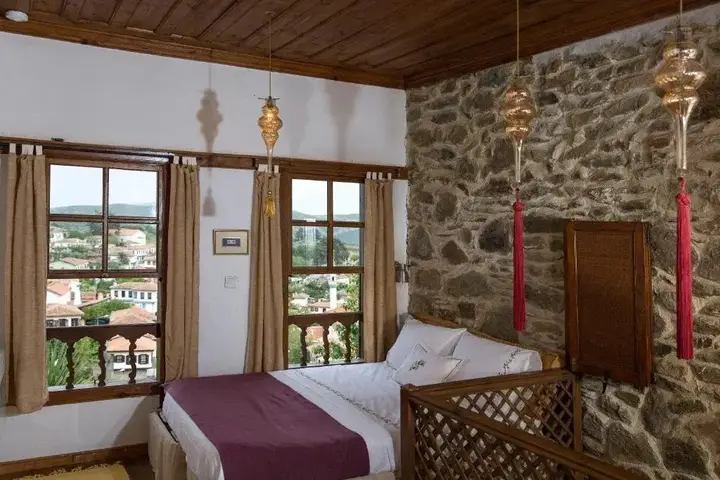 Шириндже: Terrace Houses Sirince