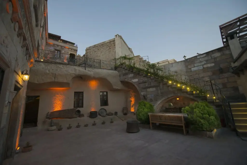 Vineyard Cave Hotel — фото 1