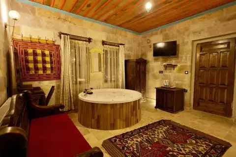 Travel Inn Cave Hotel — фото 1