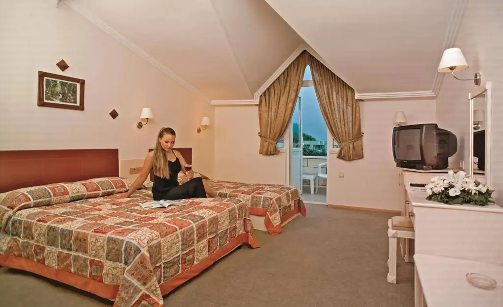 Кемер: Havana Hotel