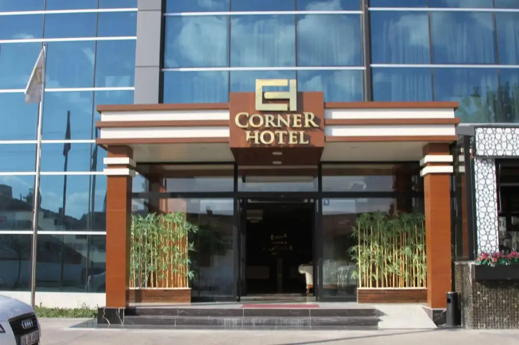 The Corner Hotel — фото 1