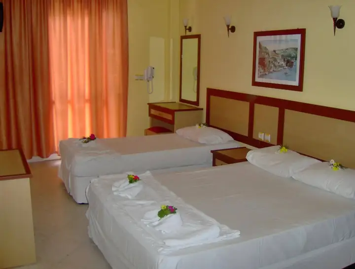 Битез: Summer in Garden Suites & Beach Hotel