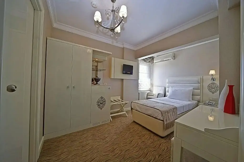 Стамбул: Royce Hotel