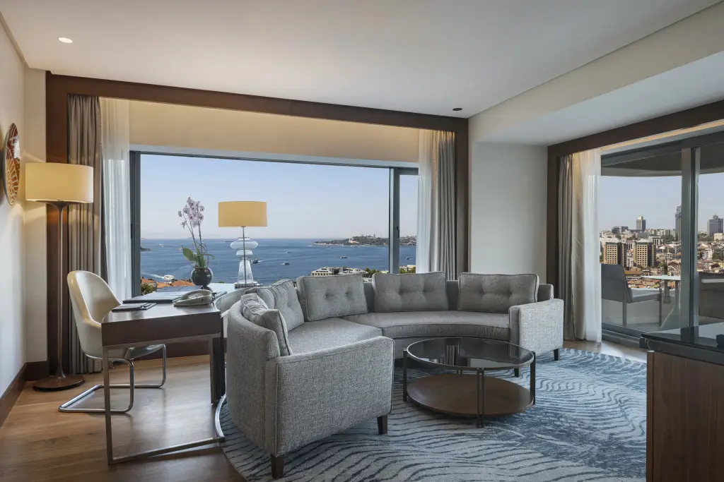 Стамбул: Conrad Istanbul Bosphorus