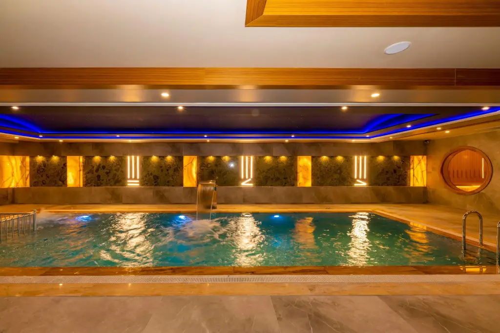 Стамбул: Отель Ramada by Wyndham Istanbul Pera