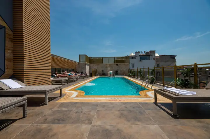 Стамбул: Отель Ramada by Wyndham Istanbul Pera