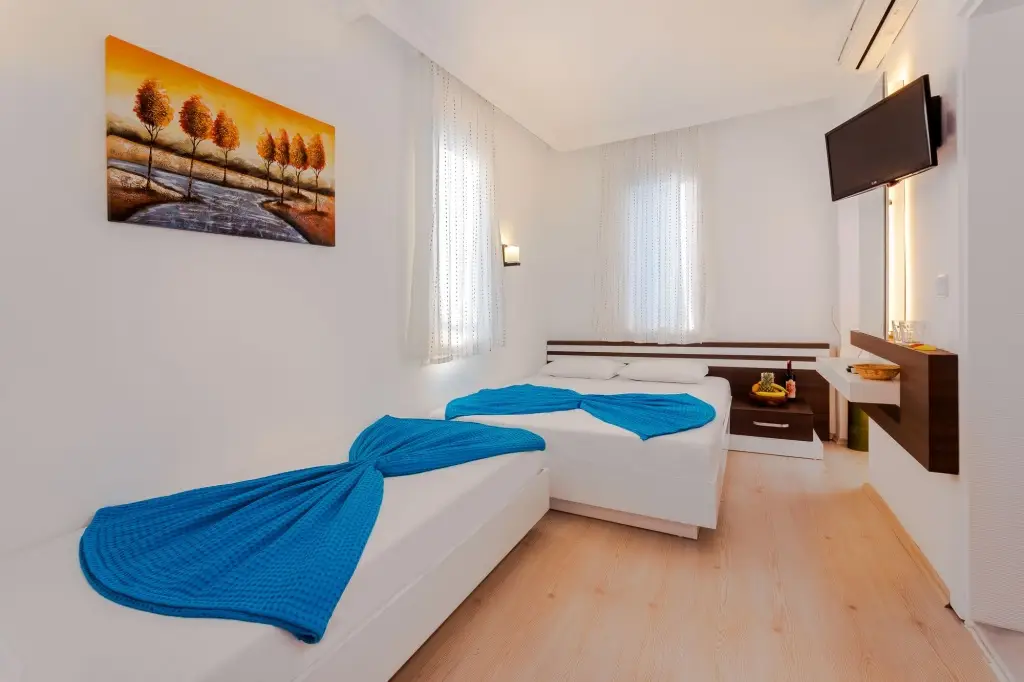 Каш: Hotel Puya