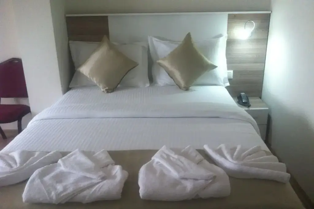 Эскишехир: Bayrambey Otel