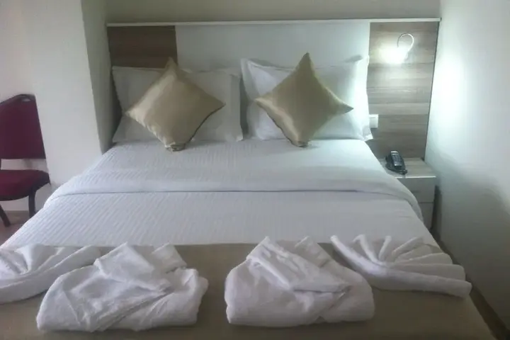Эскишехир: Bayrambey Otel