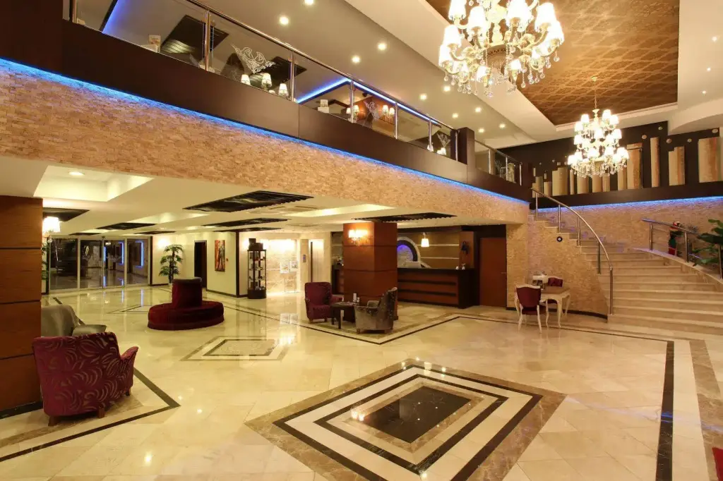 Arya Hotel Business Deluxe — фото 1