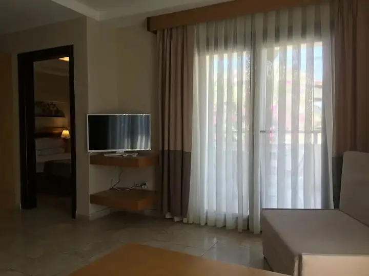 Битез: Villanaz Apart Hotel