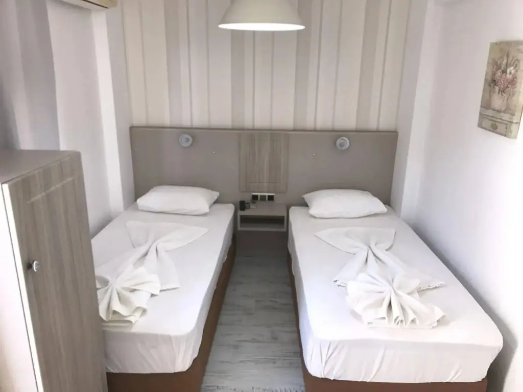 Айвалык: Hotel Marine