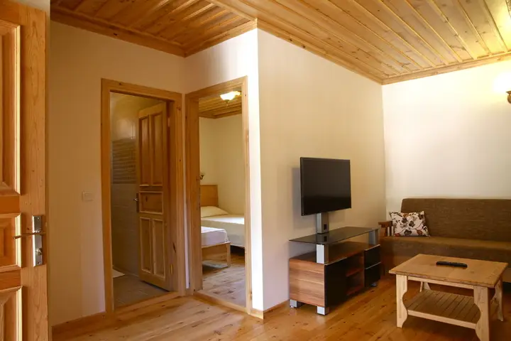 Чиралы: Odile Hotel