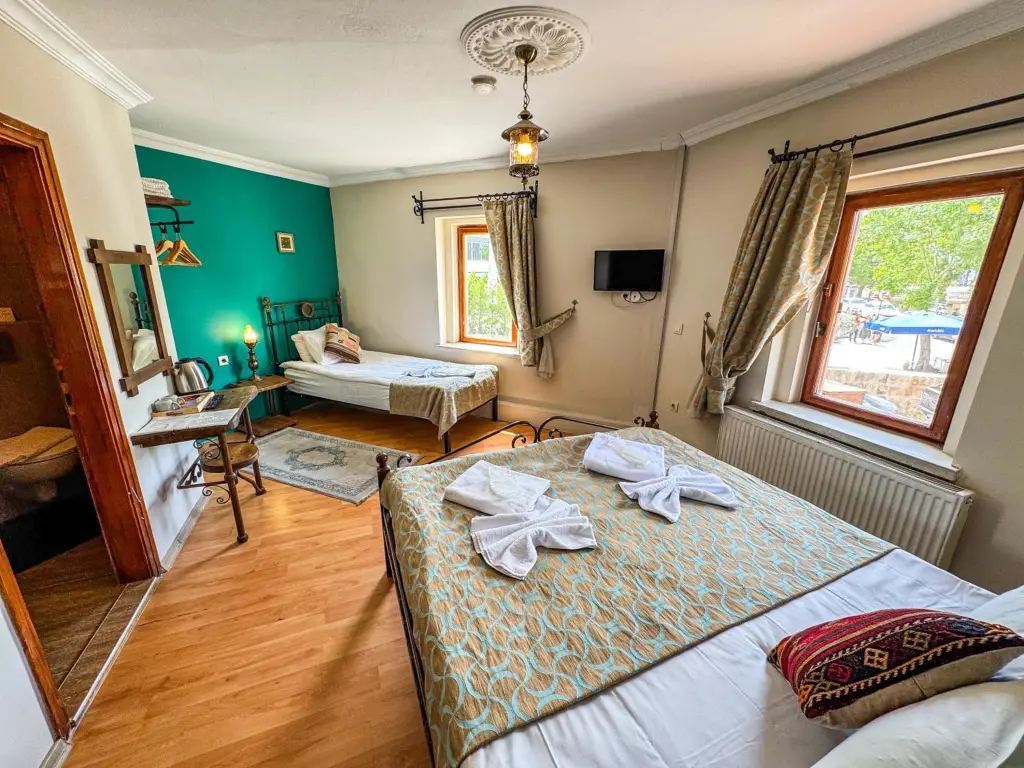 Гёреме: Nomads Cave Hotel & Rooftop
