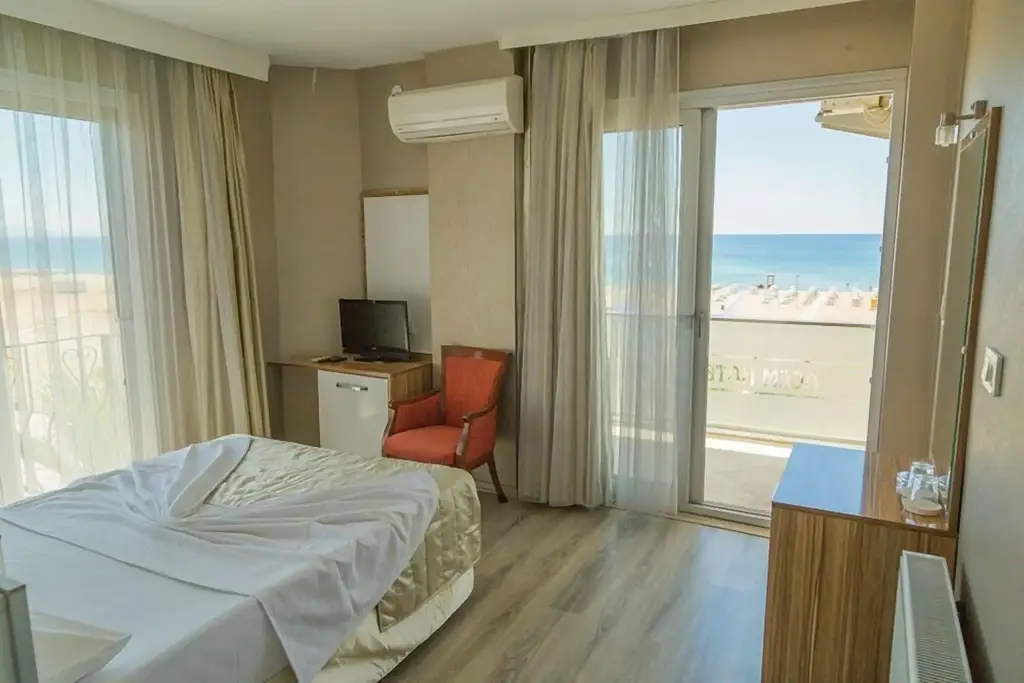 Айвалык: Acem Hotel