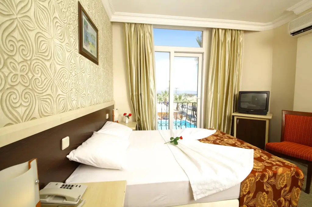 Айвалык: Acem Hotel