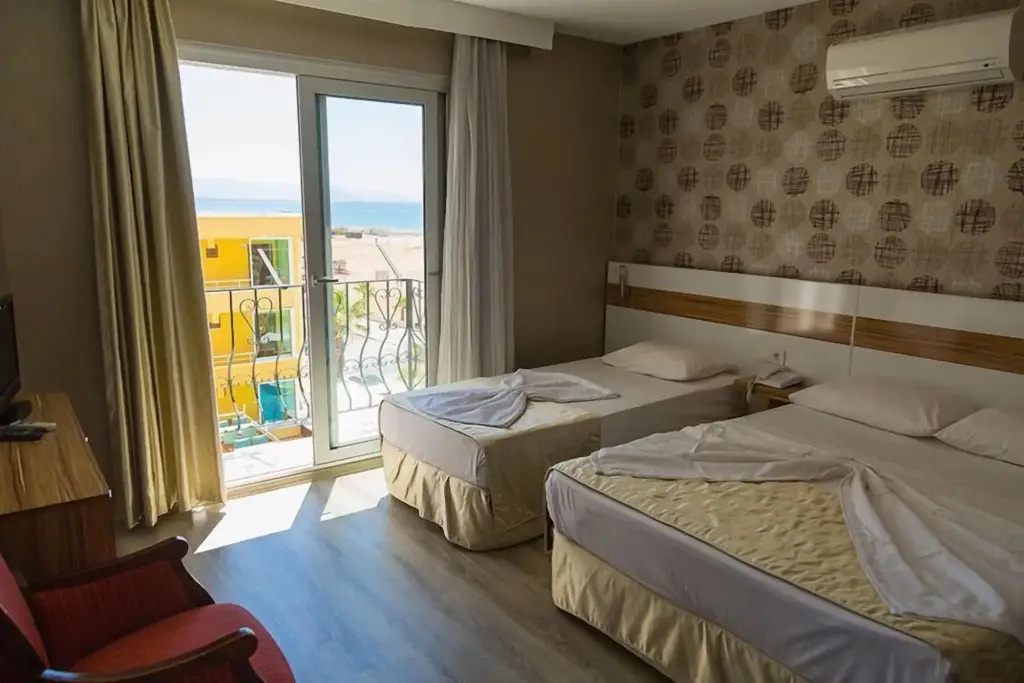 Айвалык: Acem Hotel