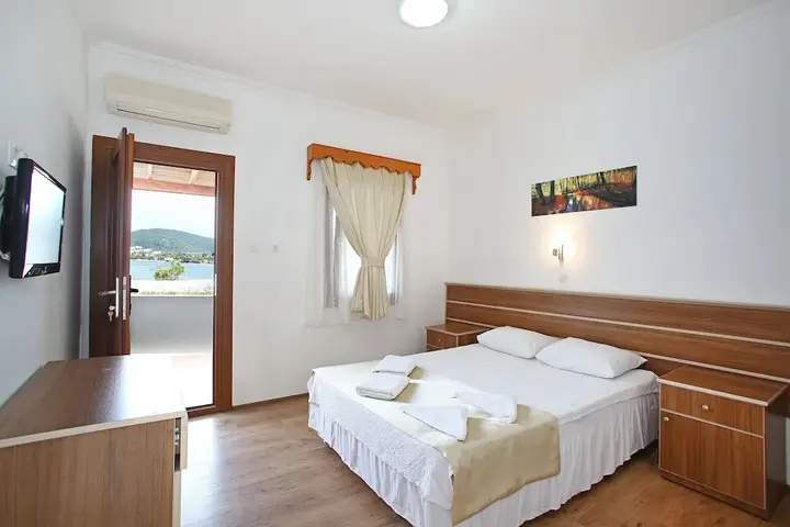 Голькой: Velena Hotel