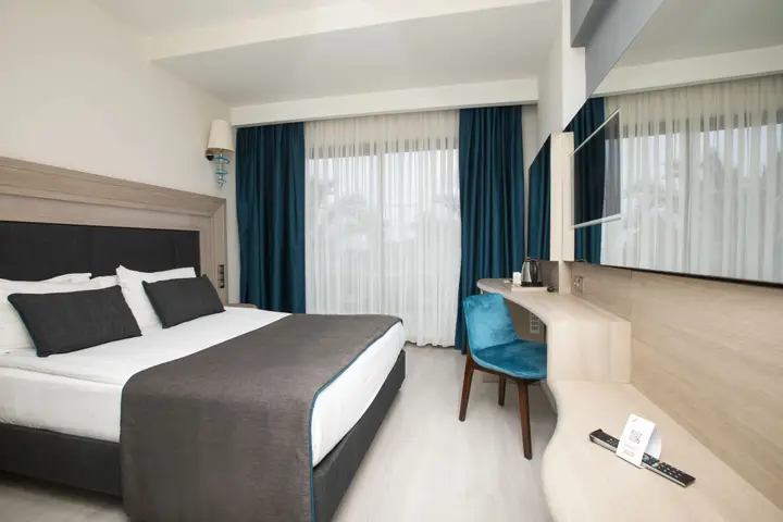 Анталья: Falcon Hotel
