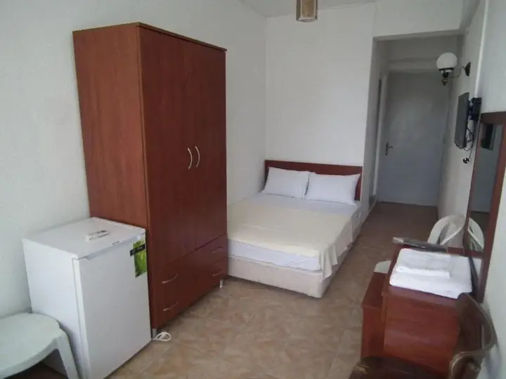 Эдремит: Sir Motel