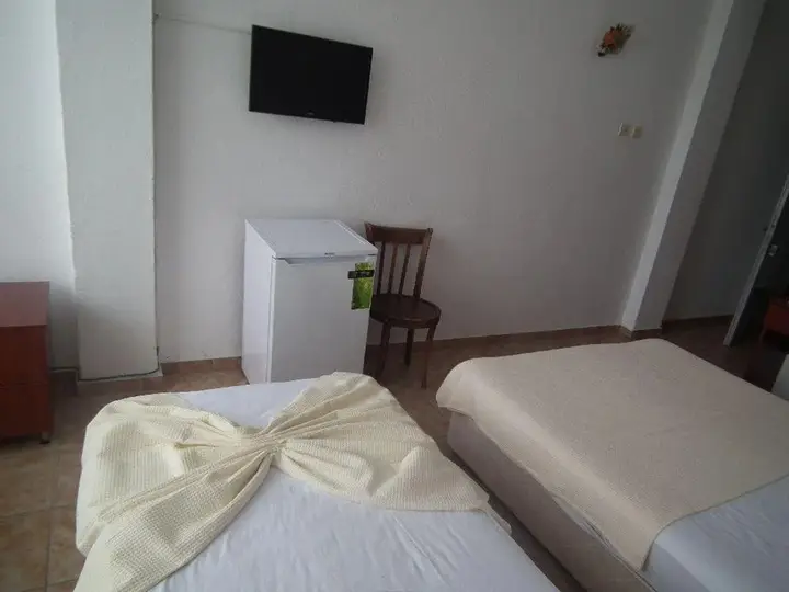 Эдремит: Sir Motel