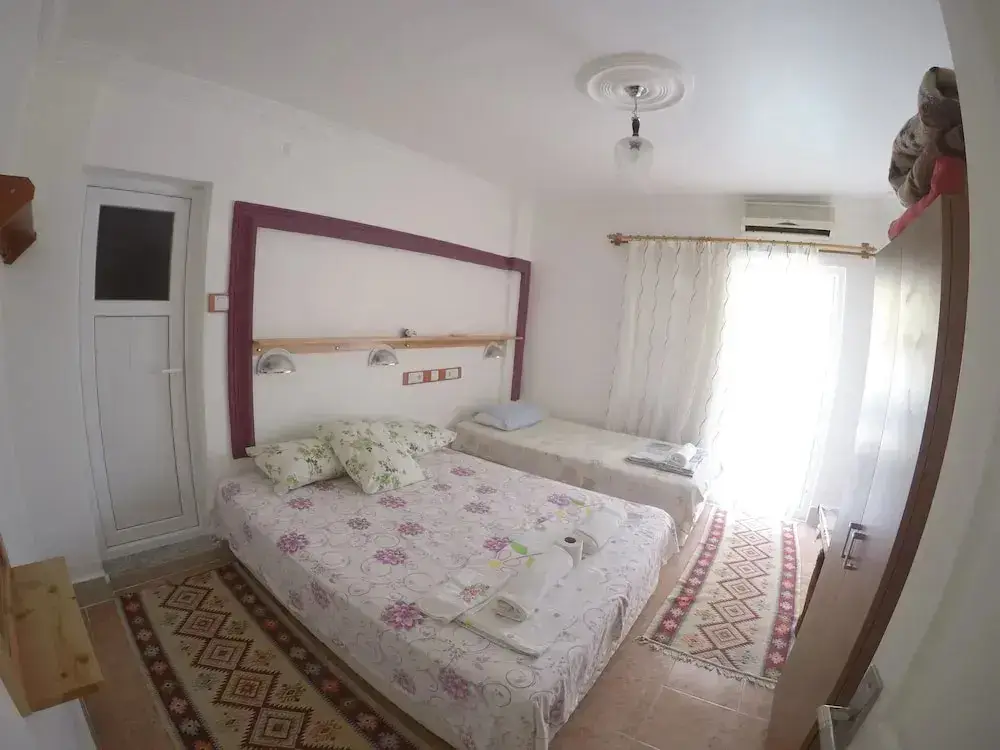 Патара: Rose Hotel B&B