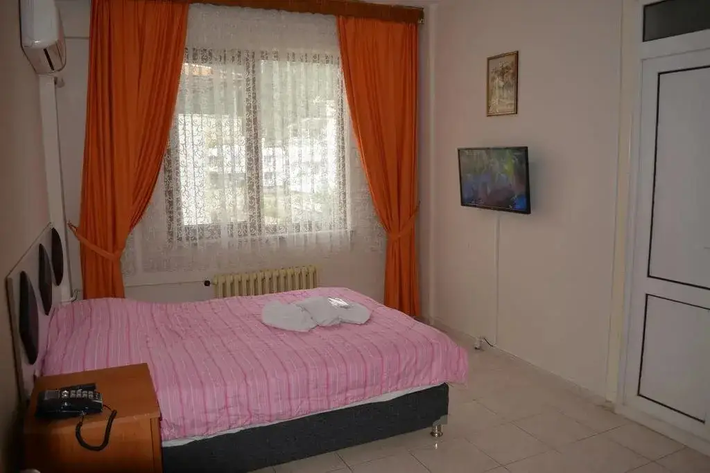 Эдремит: Gure Paris Hotel