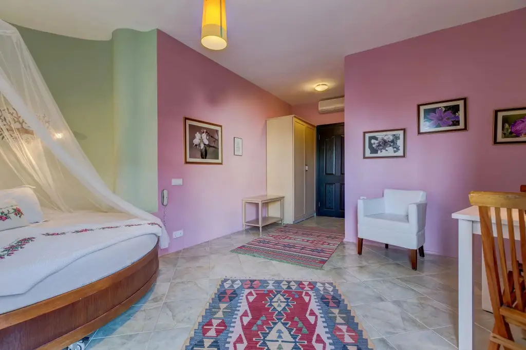 Датча: Villa Asina