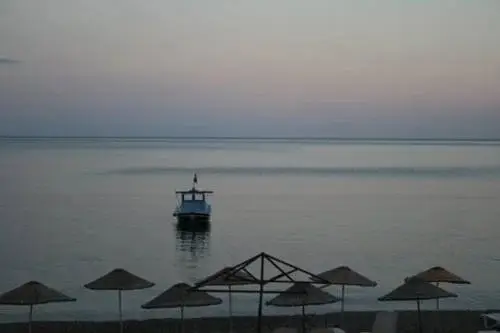 Адрасан: Golden River Hotel