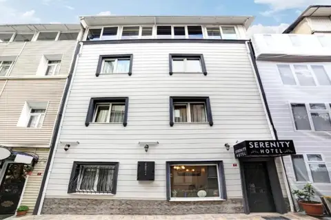 Serenity Hotel — фото 1