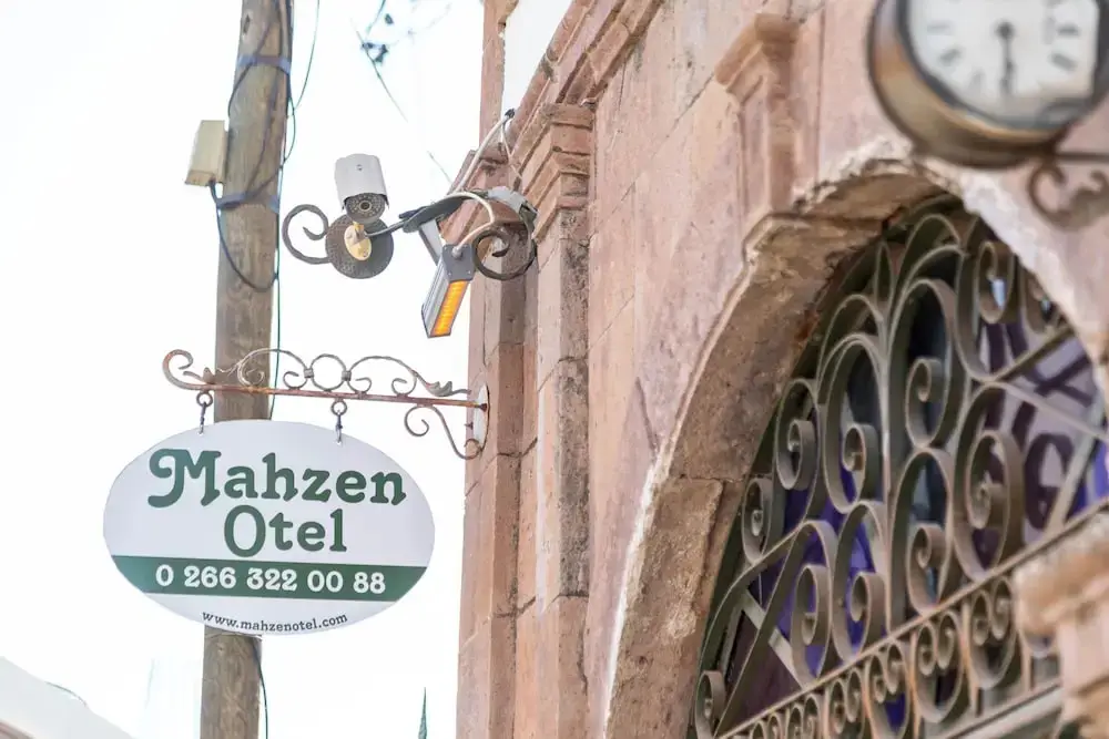 Айвалык: Mahzen Küçükköy