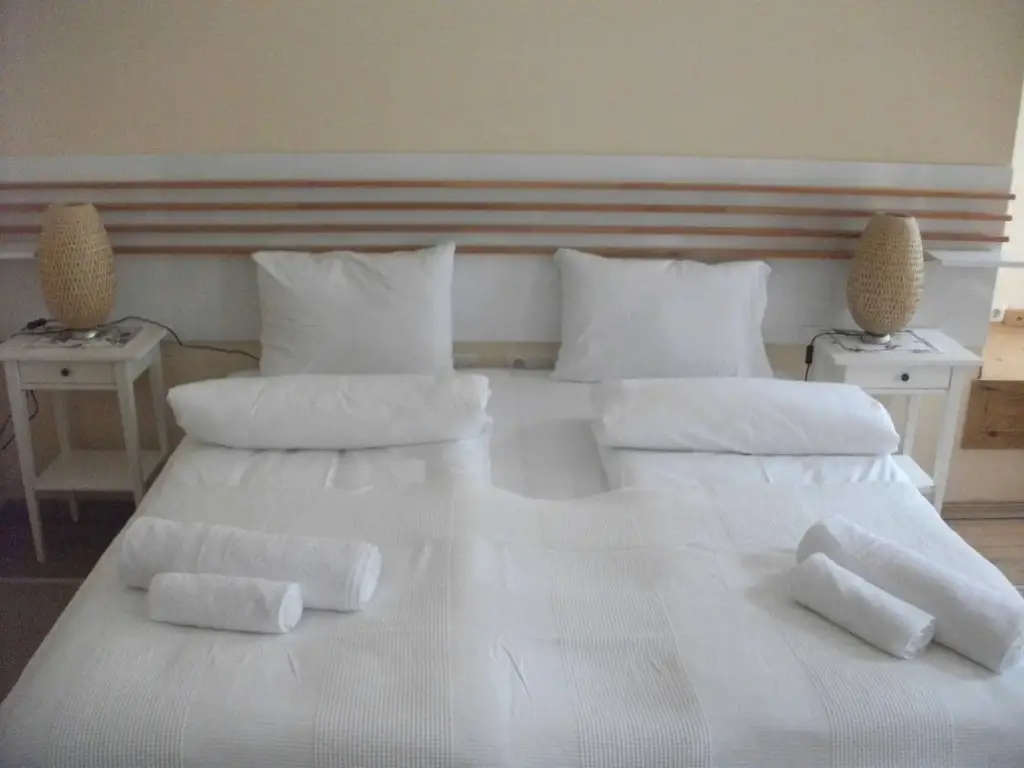Чамлыхемшин: Camlihemsin Tasmektep Hotel