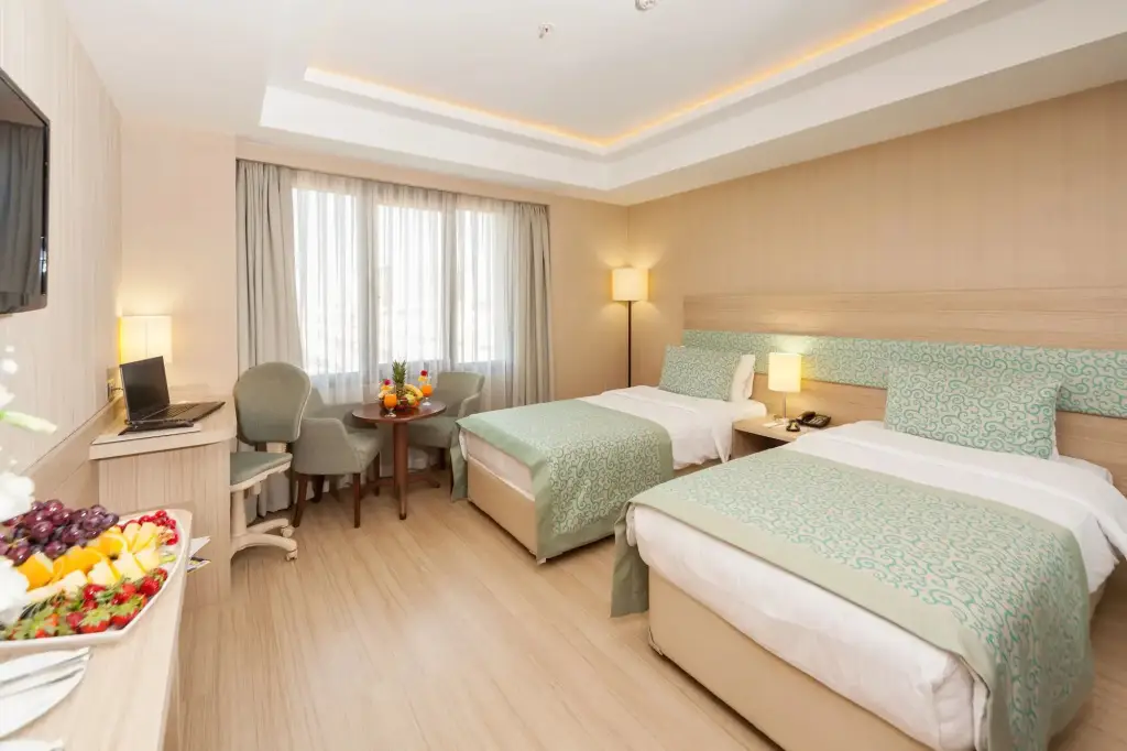 Стамбул: Hotel Golden Way Giyimkent